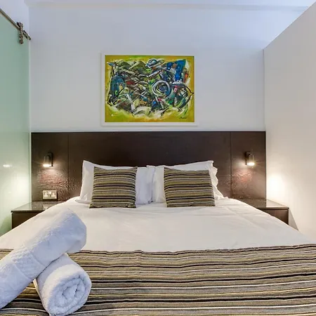 St Julians 302 Near And Paceville *